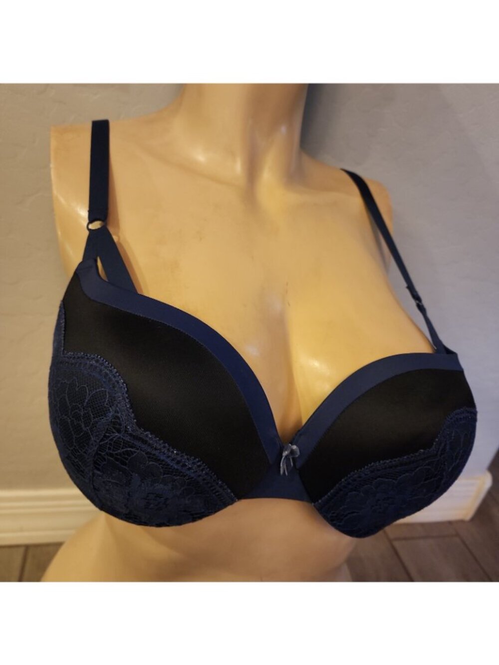 Maidenform Push Up Bra 38B Navy Blue Underwire Padded DM9900